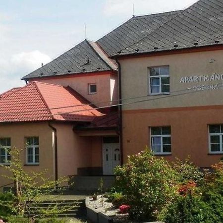 Apartmánový dům Obecná škola Svetlik Exterior foto