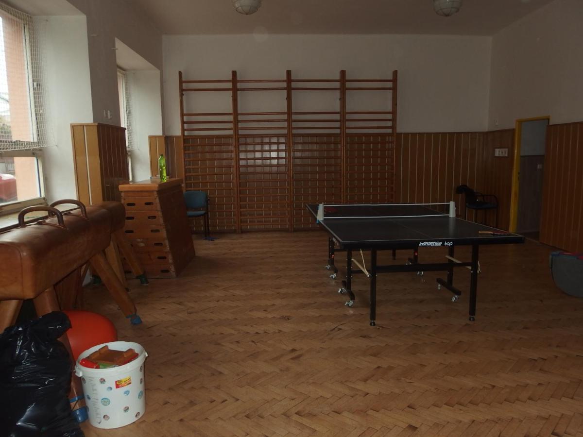 Apartmánový dům Obecná škola Svetlik Exterior foto